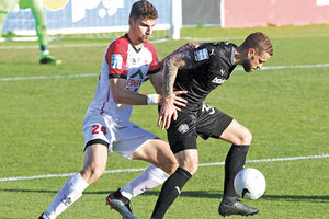 Ο Καστάνιος (στη φωτο με τον Μήτογλου)