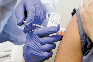 εμβολιασμός ηλικιωμένου