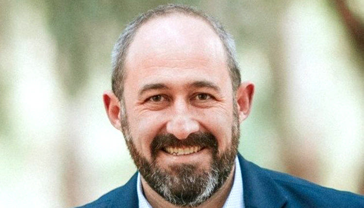 Ο δημοτικός σύμβουλος της μείζονος αντιπολίτευσης κ. Νίκος Γιαλιτάκης