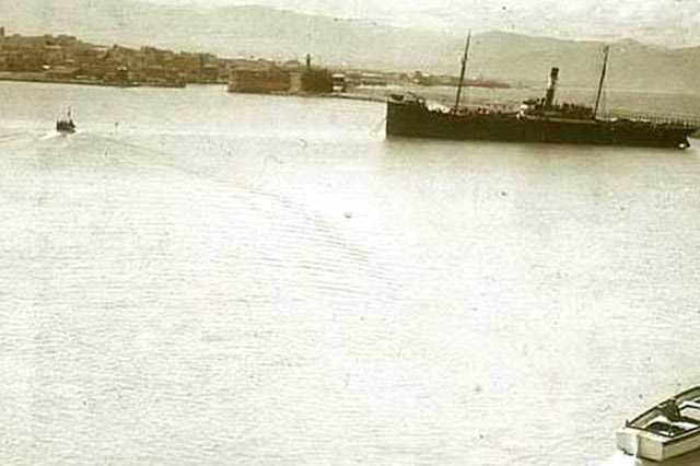 Η φωτογραφία της ημέρας: Το λιμάνι του Ηρακλείου το 1900
