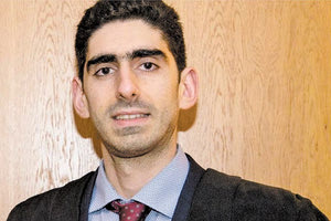 Ο Δρ. Γιώργος Κακαβελάκης