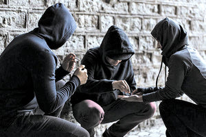 τα στέκια πιτσιρικάδων