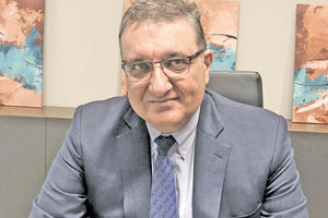 Ο κ. Α. Εξαδάκτυλος