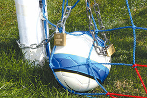 Σταματούν όλα τα ποδοσφαιρικά πρωταθλήματα στην χώρα