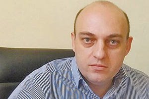 Κώστας Βαρδαβάς