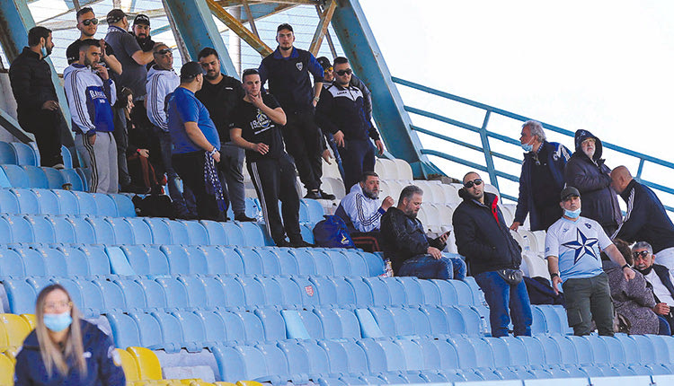 Σε καιρό καραντίνας ταξιδεύουν και κάνουν κερκίδα οπαδοί του Ιωνικού