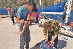 κυκλώματα διακινητών προσφύγων και μεταναστών