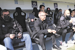 Στον πάγκο κάθισαν στο ματς με την ΑΕΛ Νιόπλιας, Σαμαράς