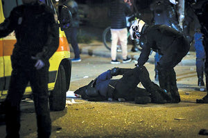 απόπειρας ανθρωποκτονίας με την επίθεση σε βάρος του αστυνομικού στη Νέα Σμύρνη