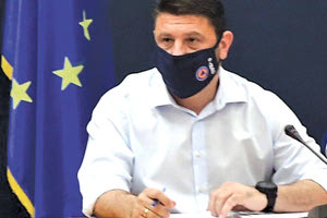 Ο υφυπουργός Πολιτικής Προστασίας Ν. Χαρδαλιάς