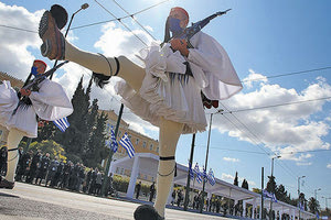 Η στρατιωτική παρέλαση για την επέτειο των 200 χρόνων από την κήρυξη της Επανάστασης του 1821
