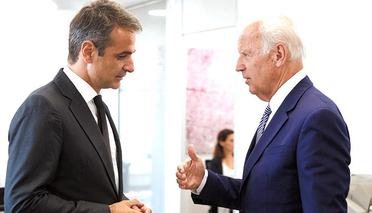 Η επικοινωνία Μητσοτάκη-Μπάιντεν