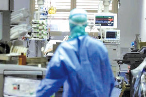 στην μονάδα covid-19 του Βενιζελείου