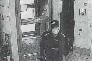 ριφιφί στις θυρίδες