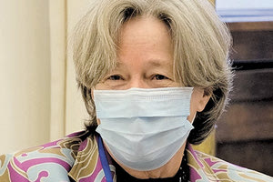 Αθηνά Λινού