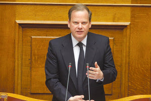 ο υπουργός Υποδομών και Μεταφορών, Κώστας Καραμανλής