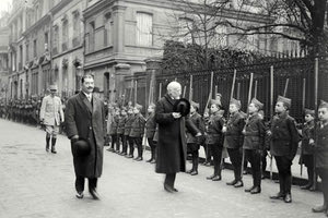 H φωτογραφία της ημέρας: 1917. Ο Βενιζέλος στο Παρίσι