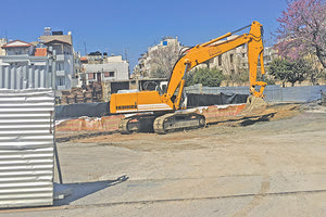 το νέο Διοικητήριο της Περιφέρειας, που θα γίνει στο παλιό υγειονομικό, έχει ήδη εγκατασταθεί το εργοτάξιο