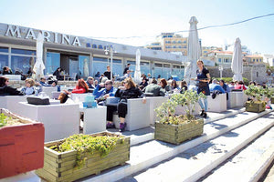 το δημοτικό αναψυκτήριο «Μαρίνα»