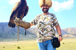 Ο Ηρακλειώτης Μπάμπης Παντερής, που έχει ήδη ταξιδέψει σε 30 χώρες, μιλά στην “Π”