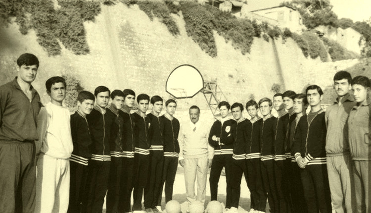 Ο ΟΦΗ το 1969 στο στάδιο Ελευθερίας που είχε σιδερένιες οβάλ μπασκέτες