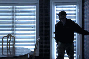 προσπαθησαν να διαρρήξουν σπίτι αστυνομικού