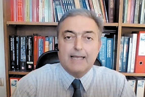 ο καθηγητής Πνευμονολογίας – Εντατικής Θεραπείας Θεόδωρος Βασιλακόπουλος