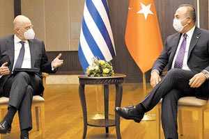 συνάντηση του Νίκου Δένδια και του Μεβλούτ Τσαβούσογλου στην Άγκυρα