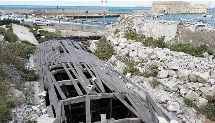 Δυτικά Νεώρια, ο θόλος πιθανόν της αποθήκης τους