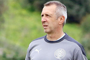 Νίκος Νιόπλιας