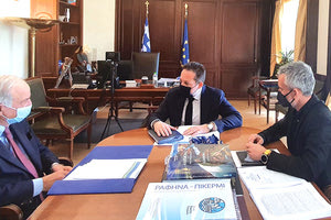 Από τη συνάντηση που είχαν οι κ.κ. Λαμπρινός και Αναστασάκης με τον κ. Πέτσα