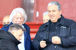 Ο Μιχάλης Μπούσης με τον πατέρα του Δημήτρη και τον Αλέξη Κούγια