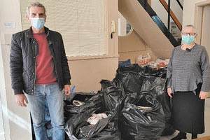 προσφέρουν υποδήματα τα μέλη Ομοσπονδίας Επαγγελματιών Βιοτεχνών & Εμπόρων Ν. Ηρακλείου