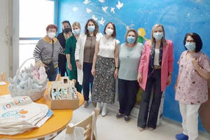  Ο Όμιλος Εθελοντών κατά του Καρκίνου ΑγκαλιάΖω - παράρτημα Ηρακλείου στην Παιδο-Αιματολογική Κλινική του ΠΑΓΝΗ