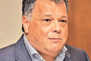 Ο Ηλίας Λυγερός