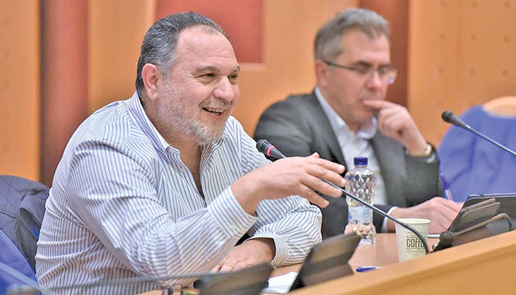 Κουράκης