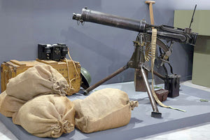 έκθεση για ΜΑΧΗ ΤΗΣ ΚΡΗΤΗΣ βασιλική