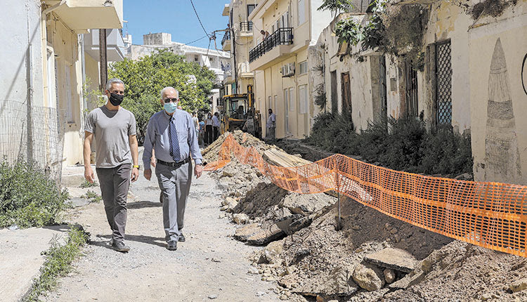 Λαμπρινός επίσκεψη στον Λάκκο