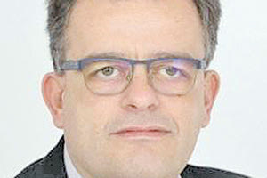 Ο πρόεδρος του Τμήματος, καθηγητής Αντώνης Αργυρός