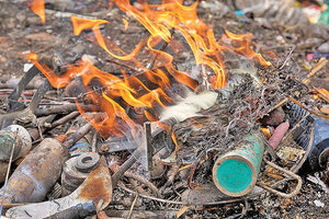 καύση απορριμμάτων