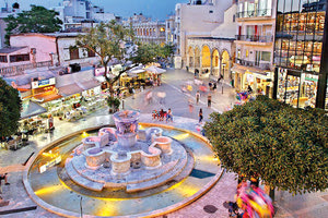 H νυχτερινή ζωή του Ηρακλείου - Λιοντάρια