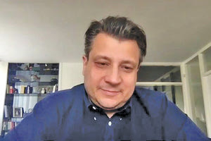 ο καθηγητής Γενετικής στην Ιατρική Σχολή της Γενεύης Μανώλης Δερμιτζάκης