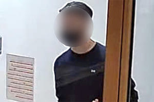 Το βίντεο “έπιασε” τον νεαρό επιδειξία