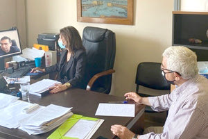 τηλεδιάσκεψη Ρένας Παπαδάκη, Μανώλη Βασιλάκη για τη μετακίνηση του καταυλισμού των Ρομά στην Νέα Αλικαρνασσό