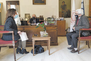 υπογραφή σύμβασης του νέου κτηρίου στο δήμο Ηρακλείου που πρόκειται να στεγάσει σημαντικές δομές υγείας και κοινωνικών υπηρεσιών