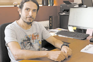 O διευθυντής του του 5ου λυκείου Ηρακλείου Σταμάτης Παπαδάκης