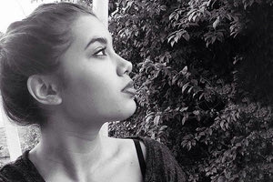 H δολοφονία της 20χρονης, μέσα στο σπίτι της, στα Γλυκά Νερά