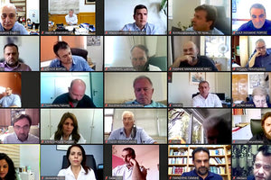 Τηλεδιάσκεψη συνεδρίασης Περιφερειακού Συμβουλίου με τη συμμετοχή των προέδρων από τα τέσσερα Εργατικά Κέντρα του νησιού.