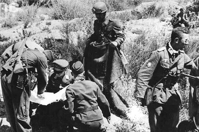 H φωτογραφία της ημέρας: Γερμανοί αξιωματικοί στην Κρήτη