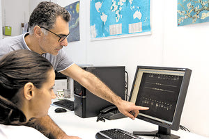 Ο Δρ. Παναγιώτης Κασαπίδης, κύριος ερευνητής στο Ινστιτούτο Θαλάσσιας Βιολογίας, Βιοτεχνολογίας και Υδατοκαλλιεργειών του ΕΛΚΕΘΕ